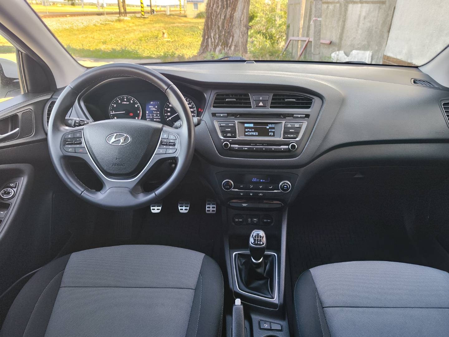 Hyundai i20 1.4i 16V Comfort – foto 17