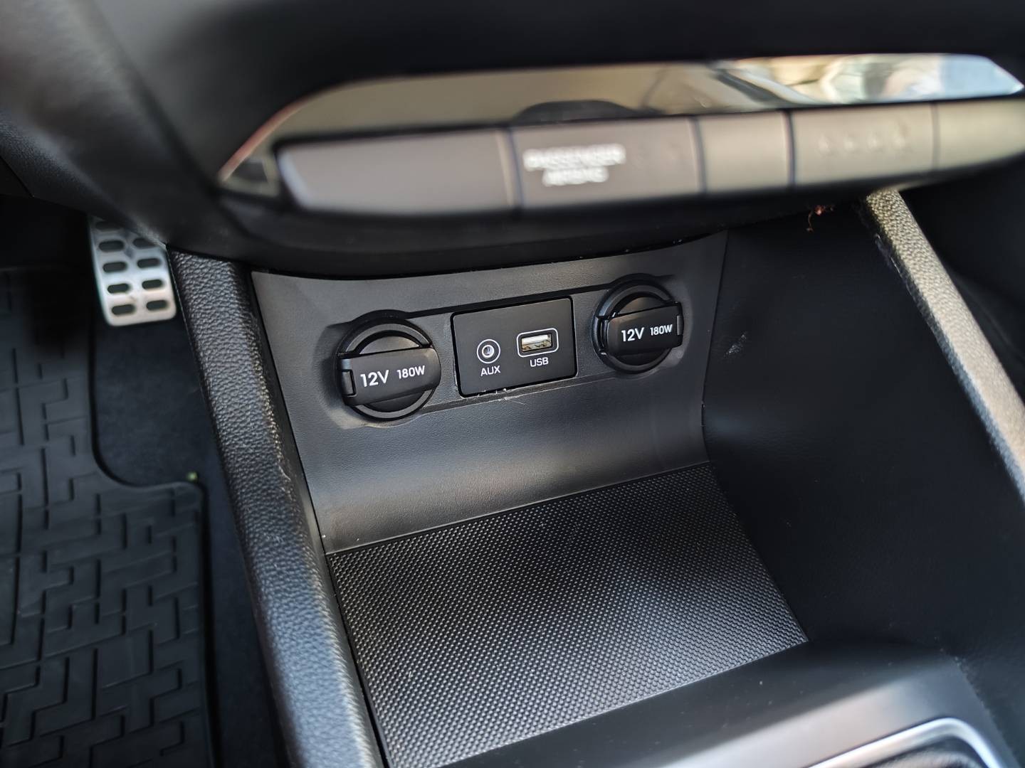 Hyundai i20 1.4i 16V Comfort – foto 24