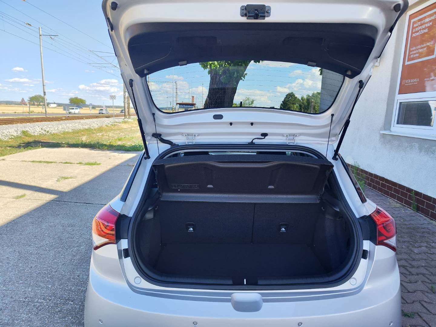 Hyundai i20 1.4i 16V Comfort – foto 29