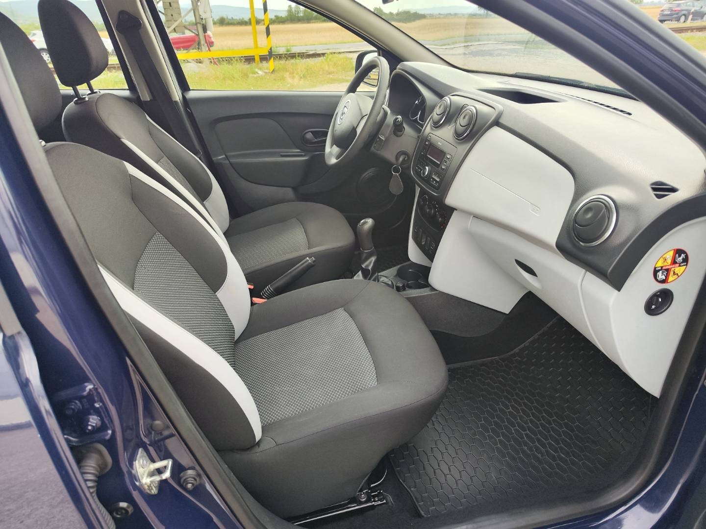 Dacia Sandero 1.2 16V Acces – foto 13