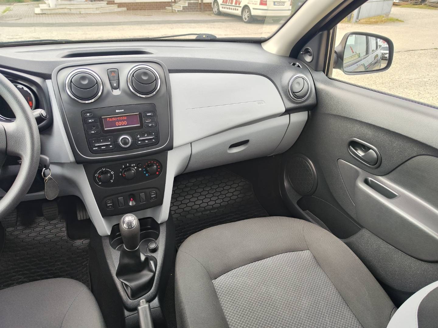 Dacia Sandero 1.2 16V Acces – foto 17