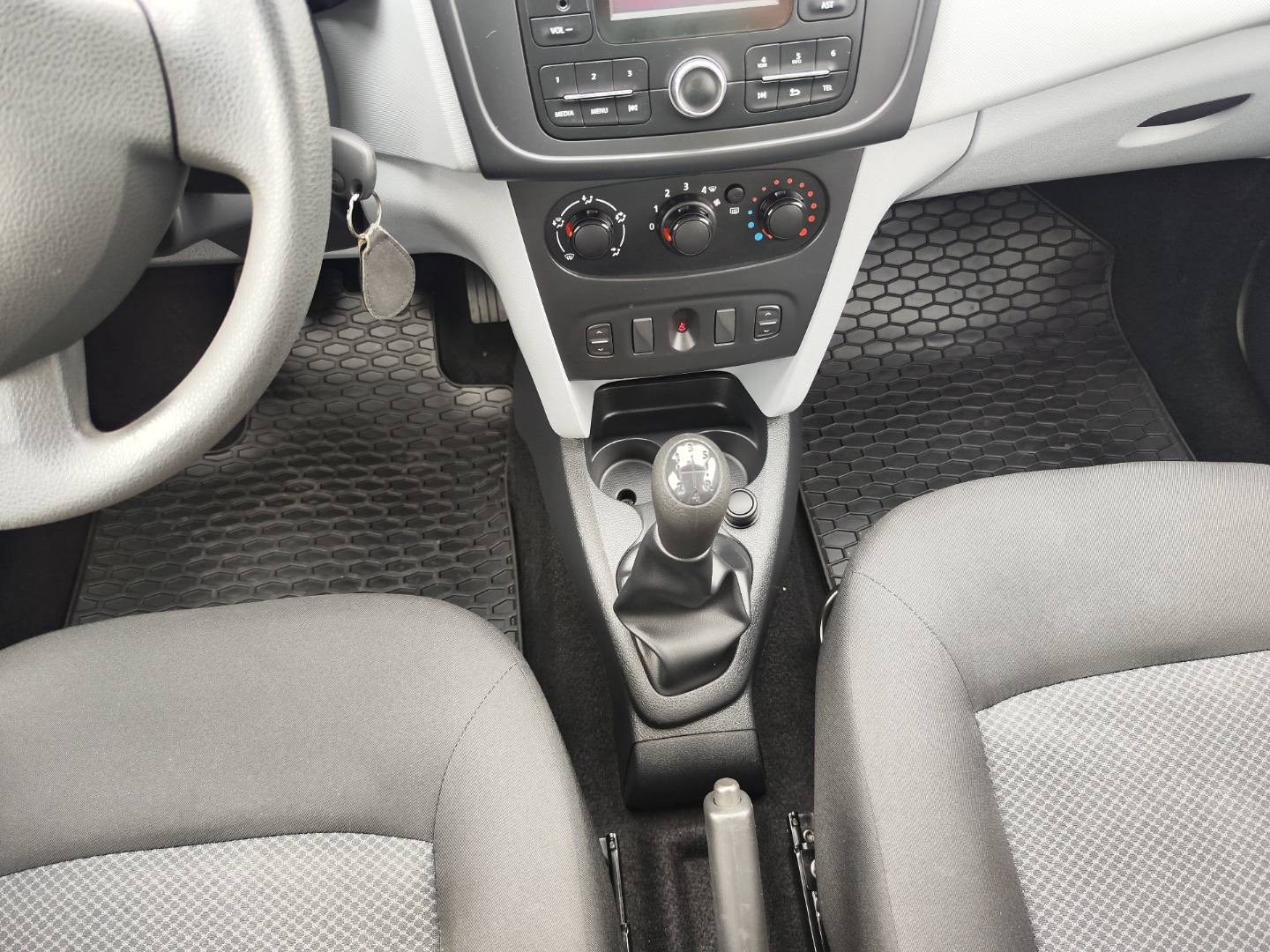 Dacia Sandero 1.2 16V Acces – foto 23