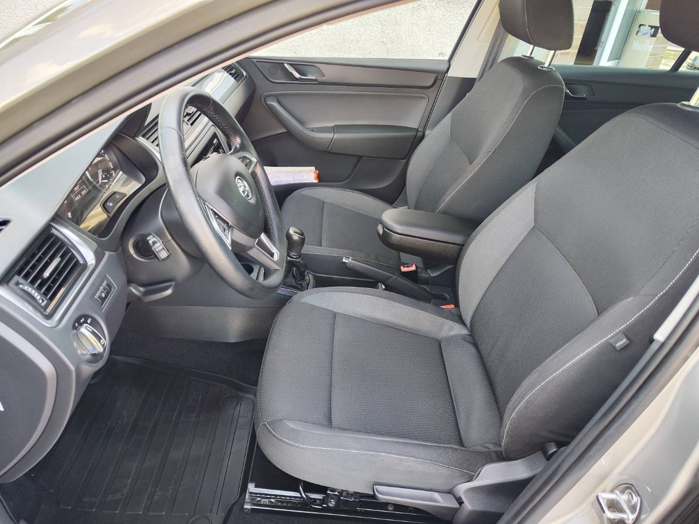 Škoda Rapid Spaceback SB 1.2 TSI Ambition – foto 11