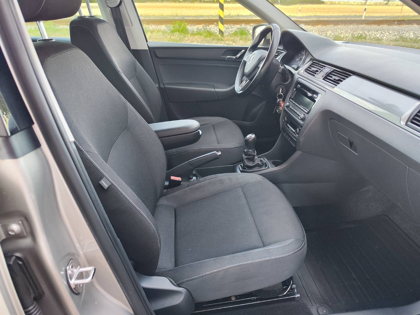 Škoda Rapid Spaceback SB 1.2 TSI Ambition – foto 12