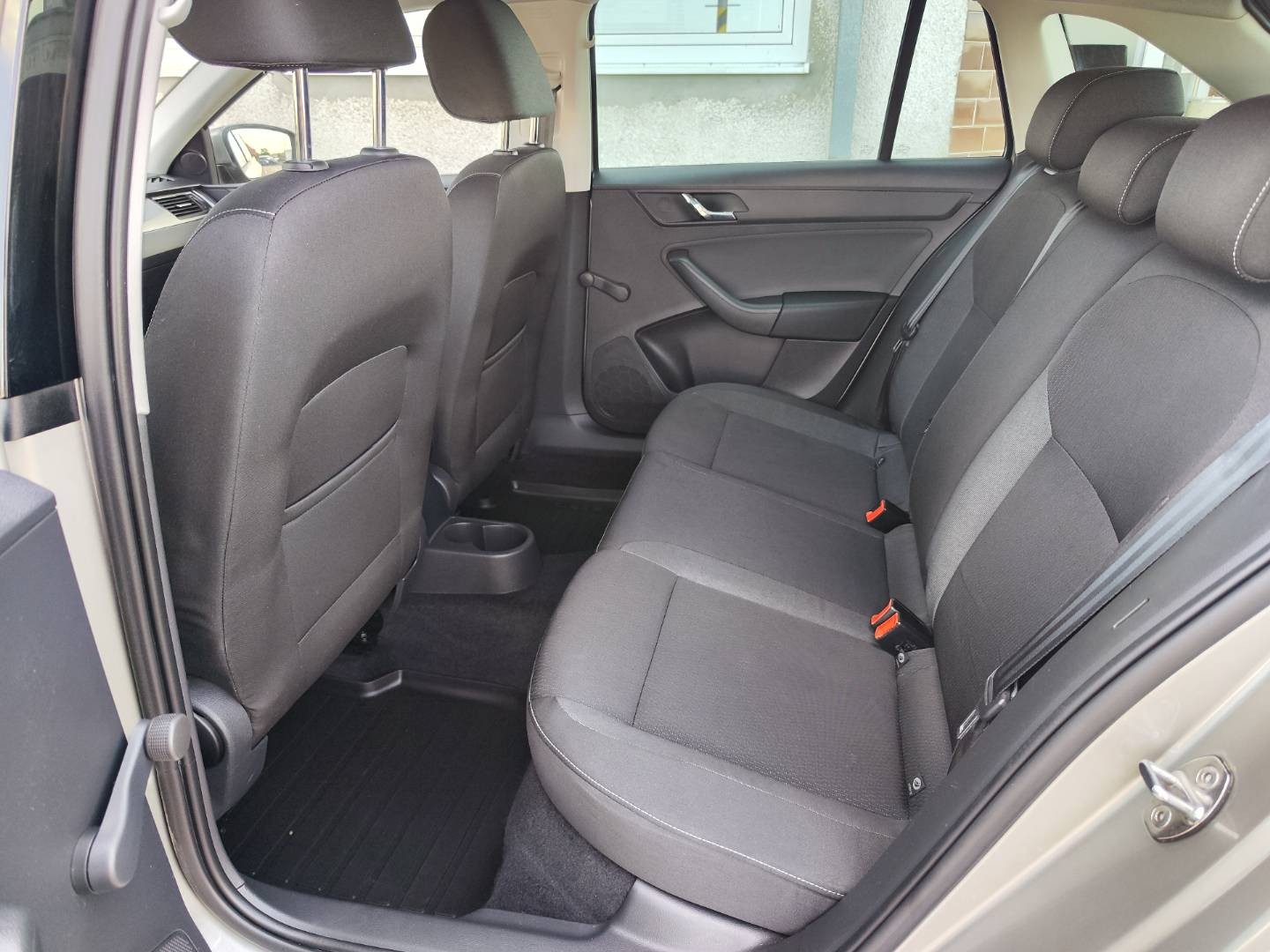 Škoda Rapid Spaceback SB 1.2 TSI Ambition – foto 14