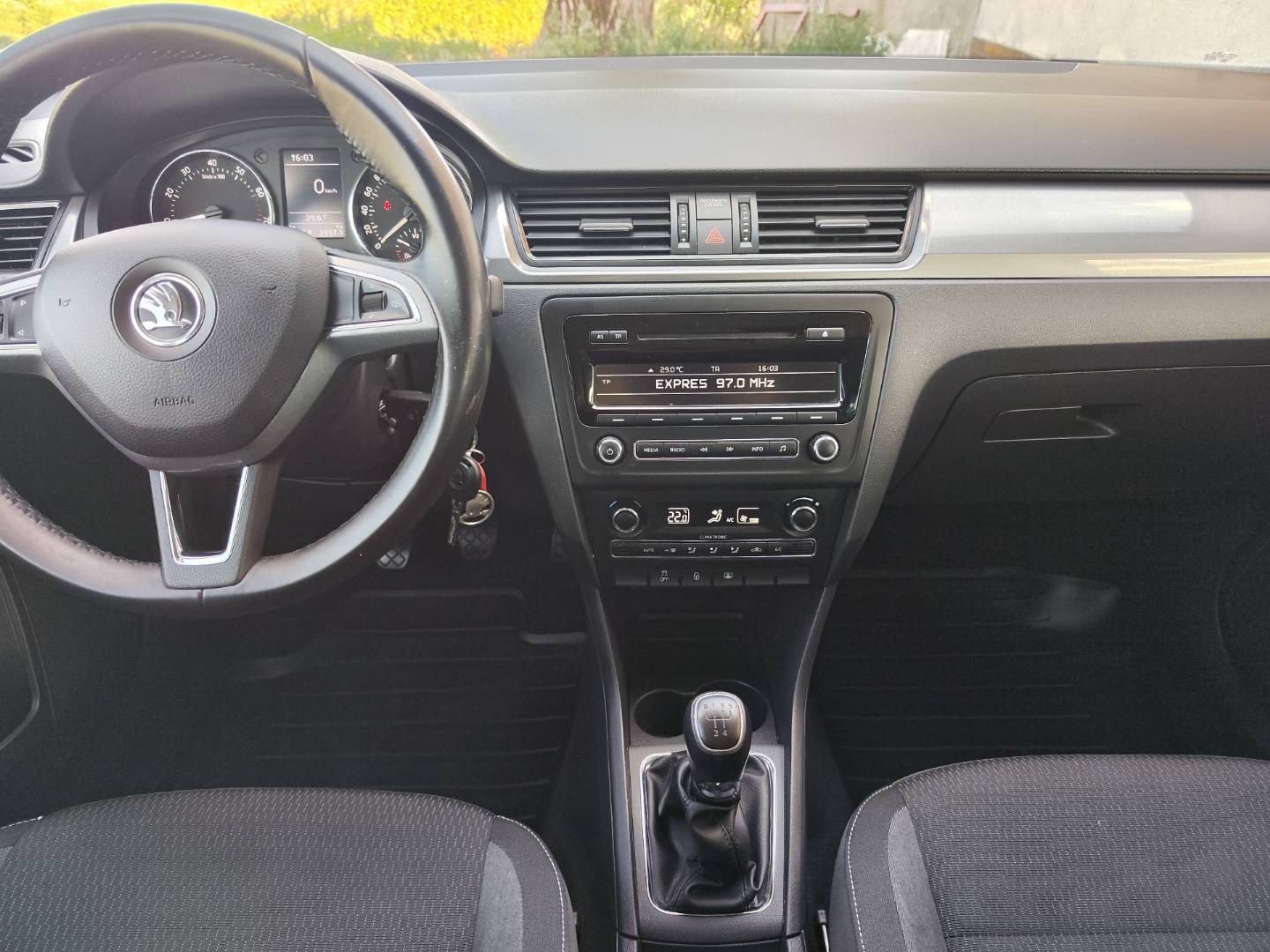 Škoda Rapid Spaceback SB 1.2 TSI Ambition – foto 22