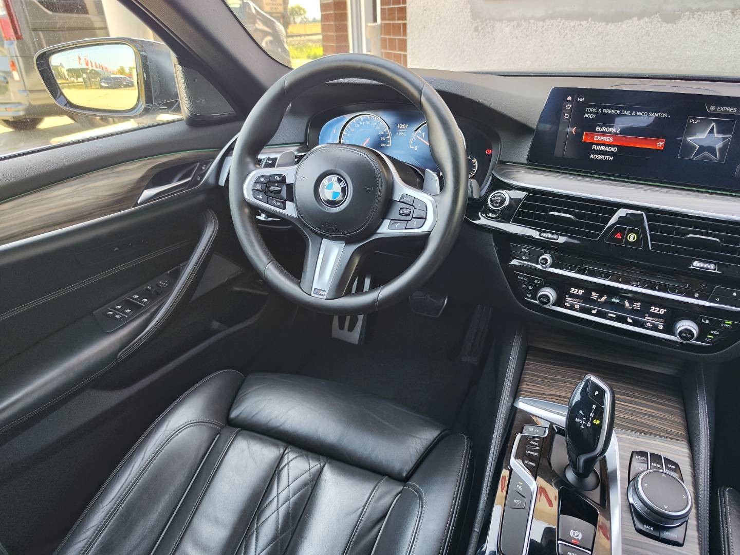 BMW Rad 5 530d xDrive A/T – foto 18