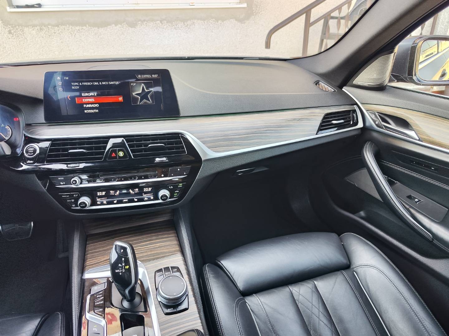 BMW Rad 5 530d xDrive A/T – foto 19