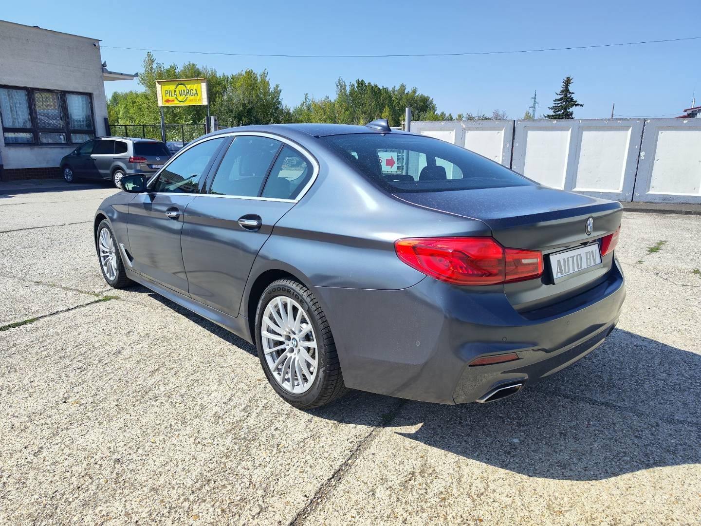 BMW Rad 5 530d xDrive A/T – foto 8