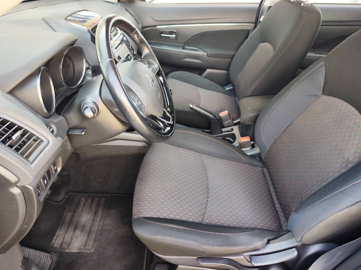 Mitsubishi ASX 1.6 MIVEC Intense – foto 11