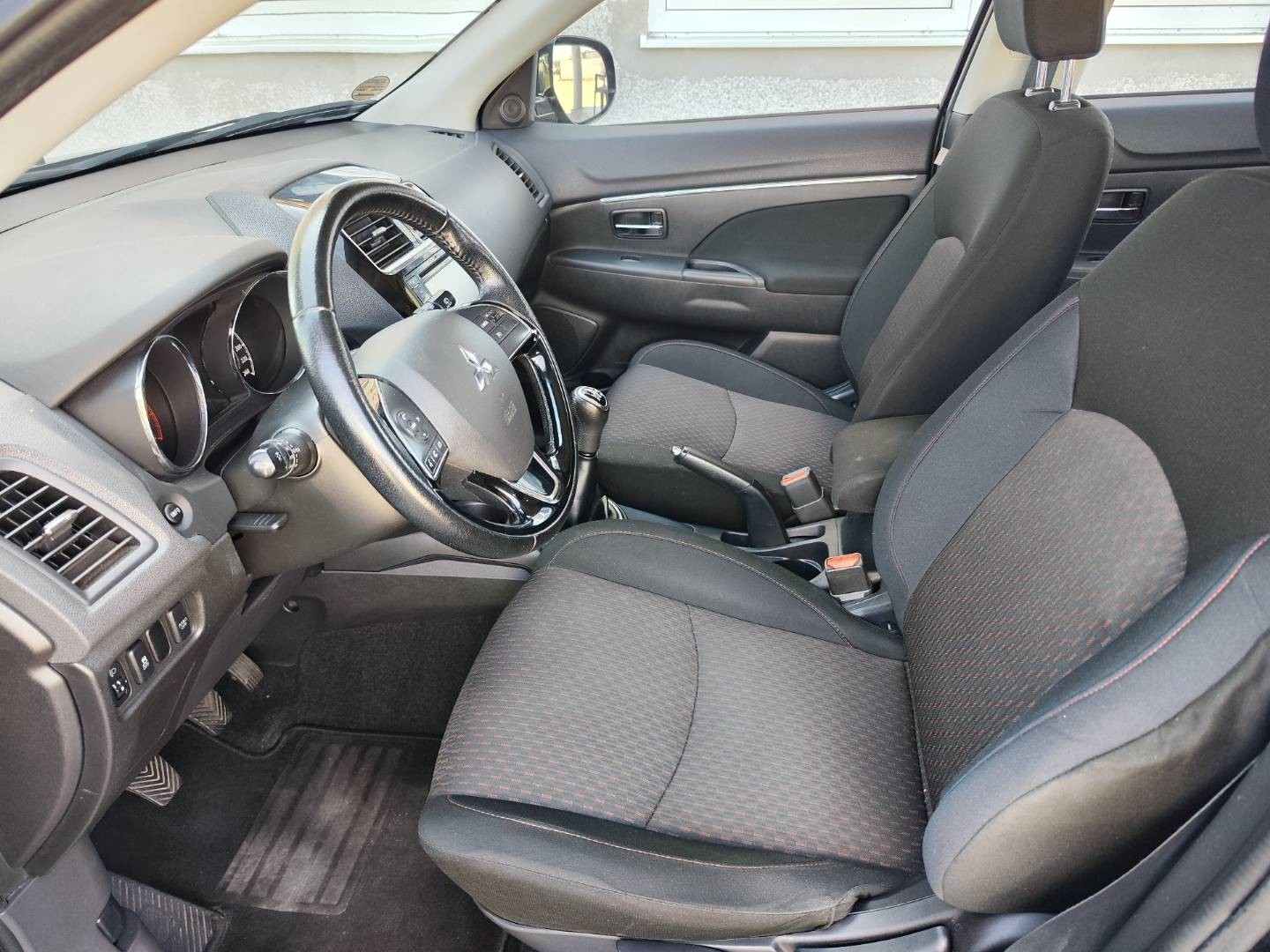 Mitsubishi ASX 1.6 MIVEC Intense – foto 10