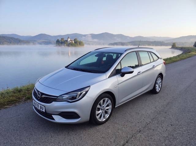 Opel Astra Sport Tourer ST 1.2 Turbo