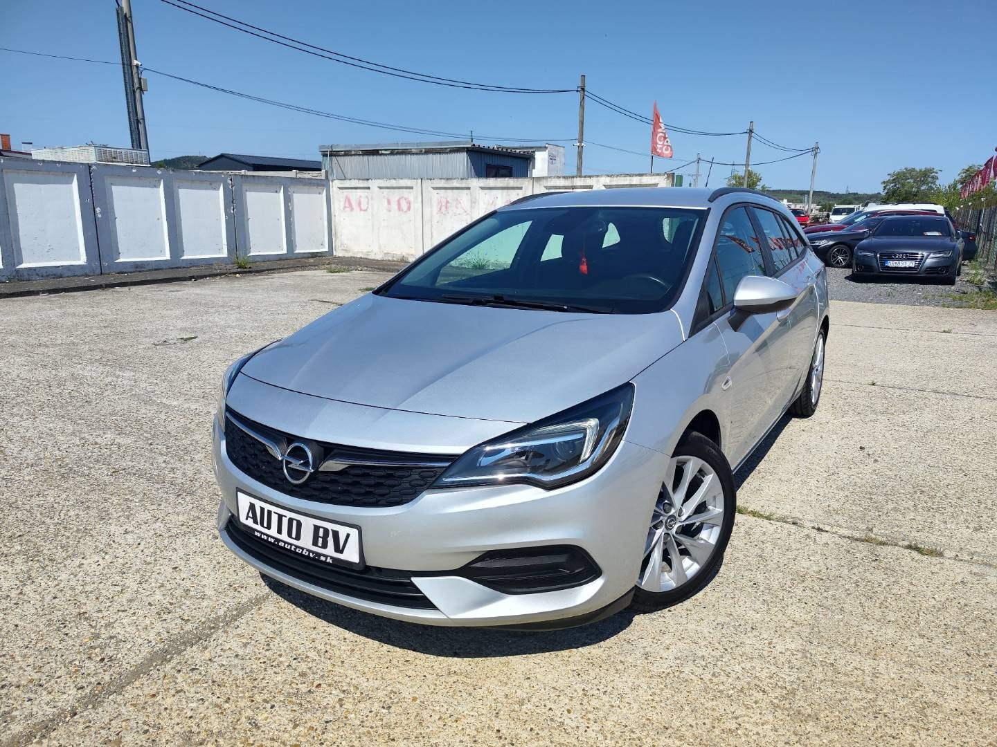 Opel Astra Sport Tourer ST 1.2 Turbo – foto 2