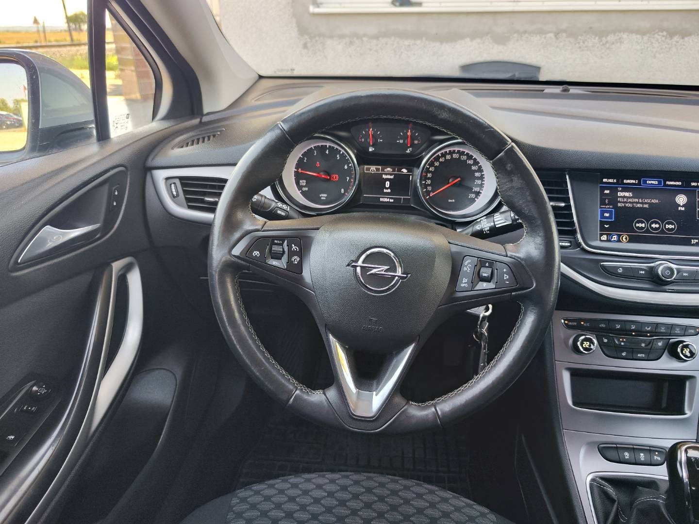 Opel Astra Sport Tourer ST 1.2 Turbo – foto 20