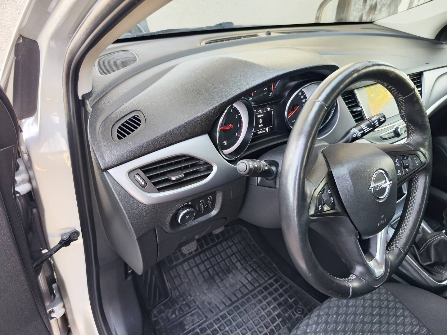 Opel Astra Sport Tourer ST 1.2 Turbo – foto 22