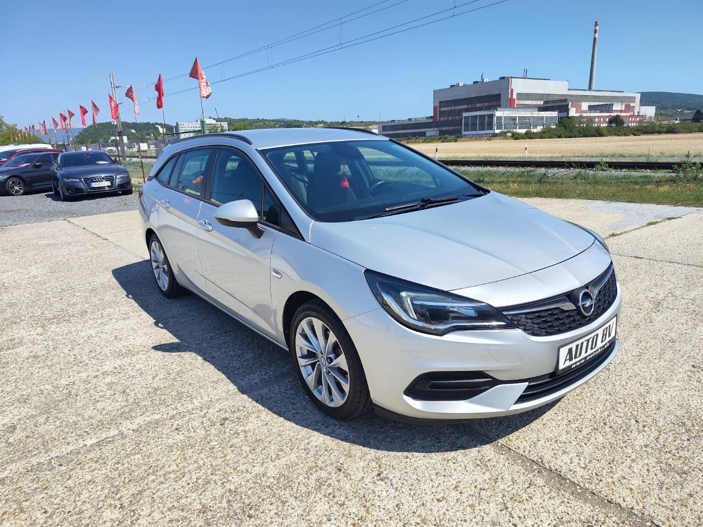 Opel Astra Sport Tourer ST 1.2 Turbo – foto 5