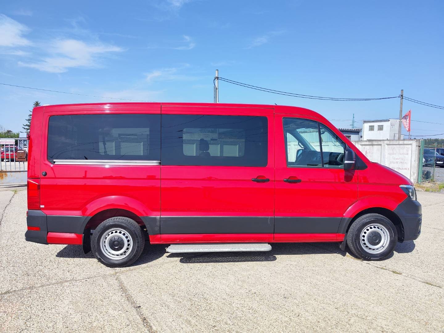 Volkswagen Crafter L2H1 2.0/103kW 9m  ZŤP Špeciál – foto 6