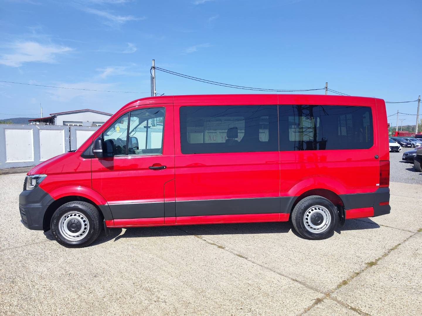Volkswagen Crafter L2H1 2.0/103kW 9m  ZŤP Špeciál – foto 7