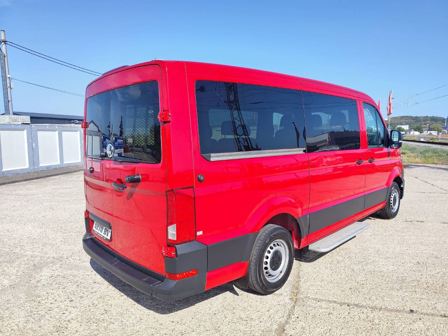 Volkswagen Crafter L2H1 2.0/103kW 9m  ZŤP Špeciál – foto 10
