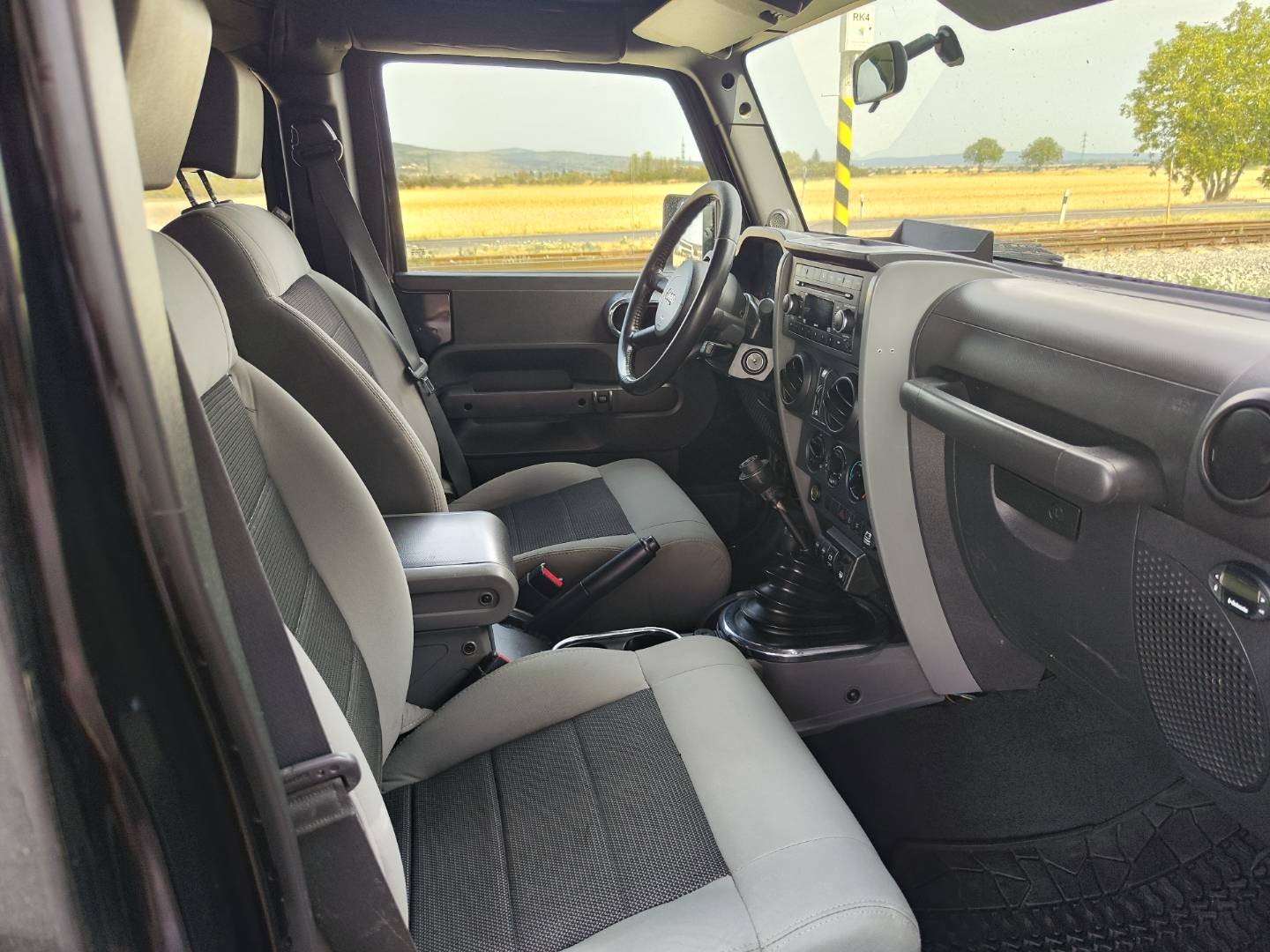 Jeep Wrangler 2.8 CRD Unlimited , 130kW, M6, 5d. (2007 - 2008) – foto 14