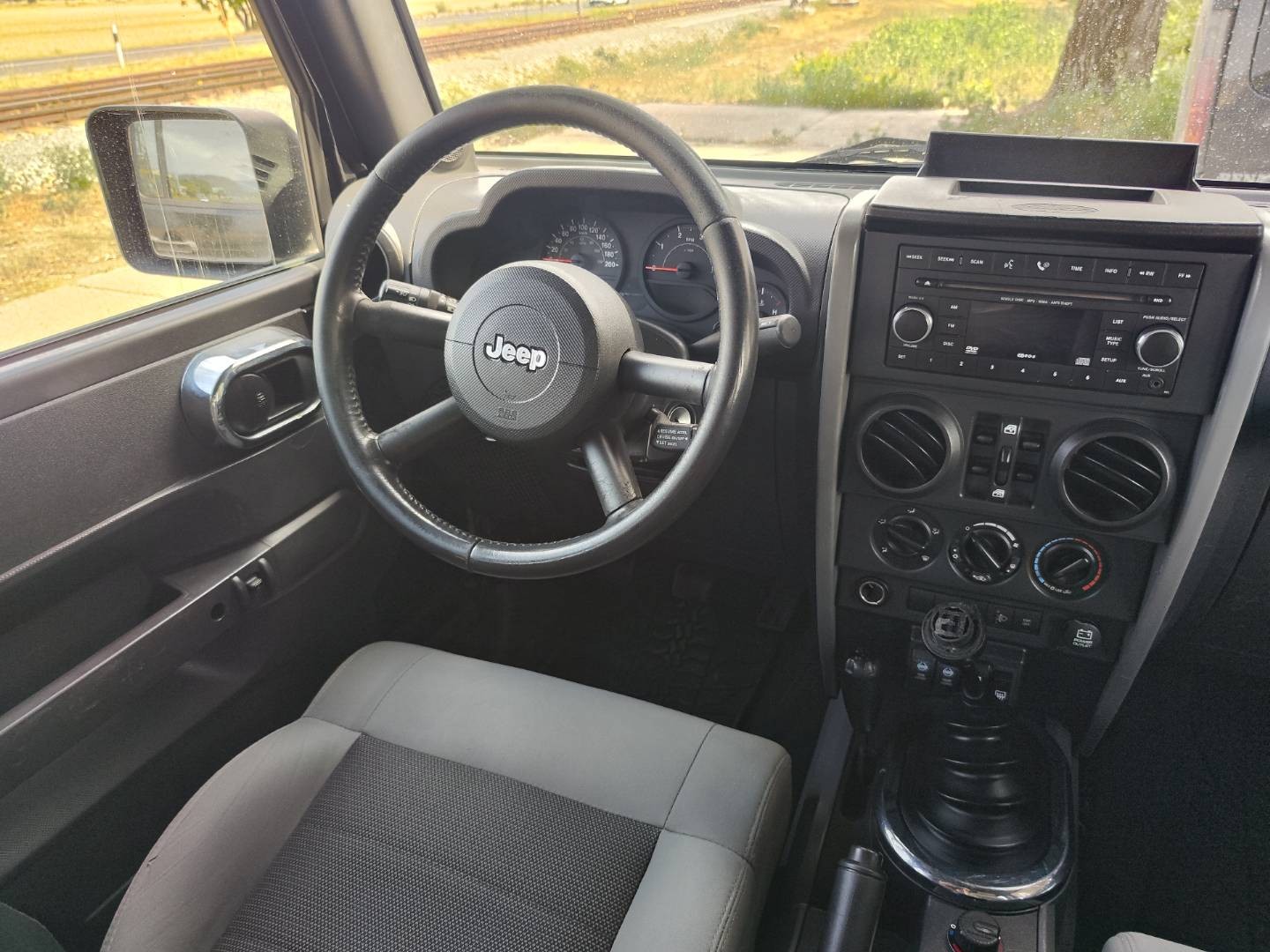 Jeep Wrangler 2.8 CRD Unlimited , 130kW, M6, 5d. (2007 - 2008) – foto 18