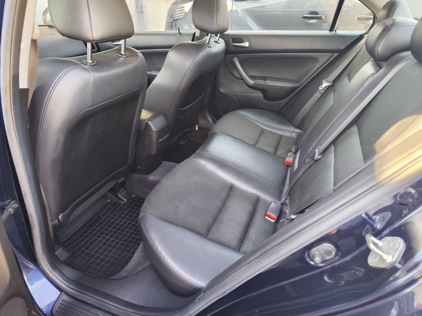 Honda Accord 2.0 i-VTEC Comfort – foto 14