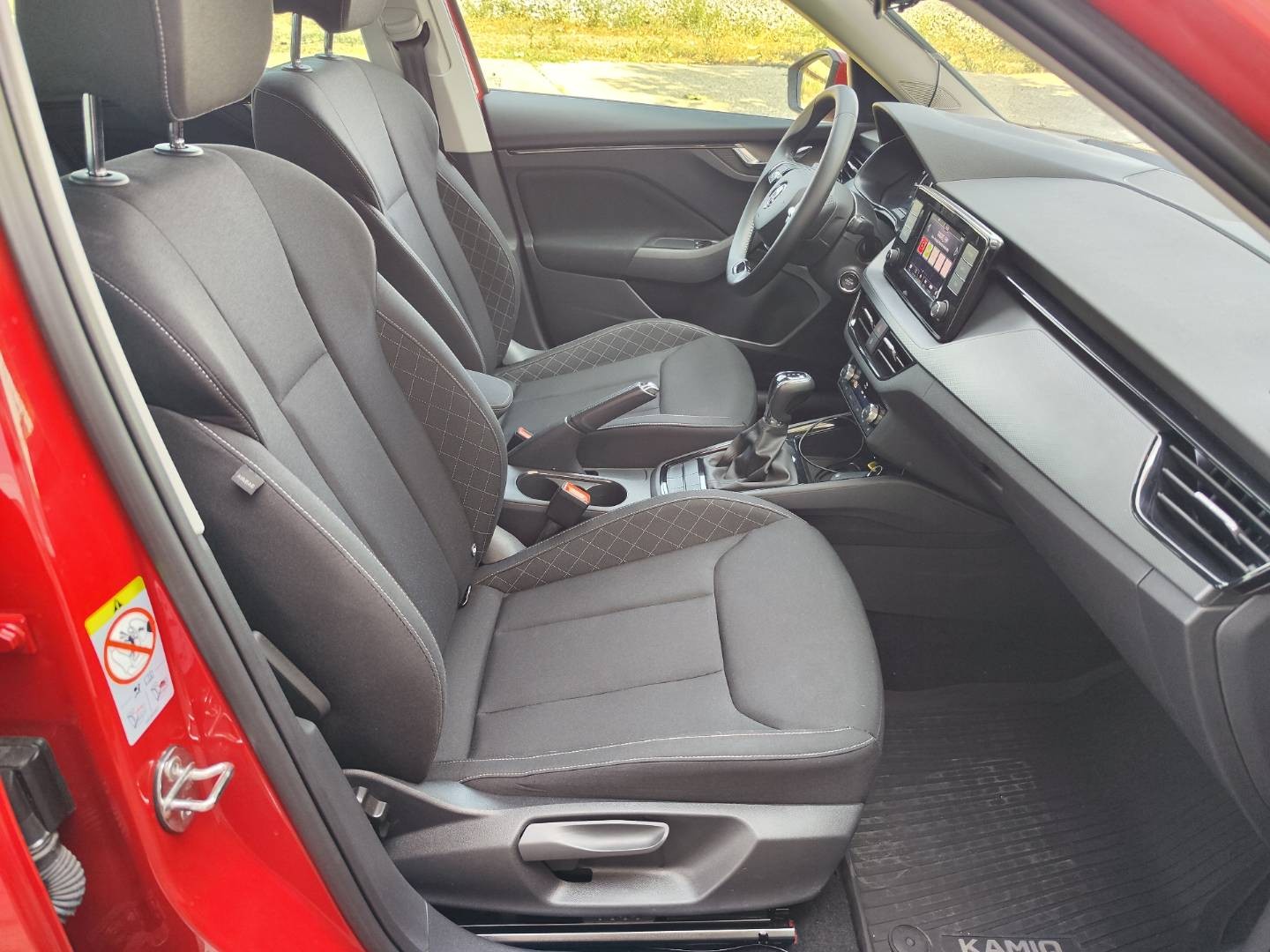 Škoda Kamiq 1.0 TSI Active DSG – foto 13