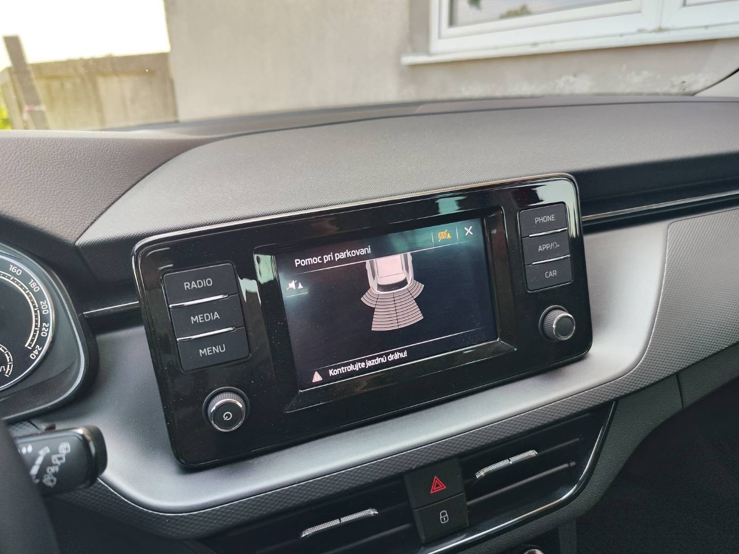 Škoda Kamiq 1.0 TSI Active DSG – foto 25
