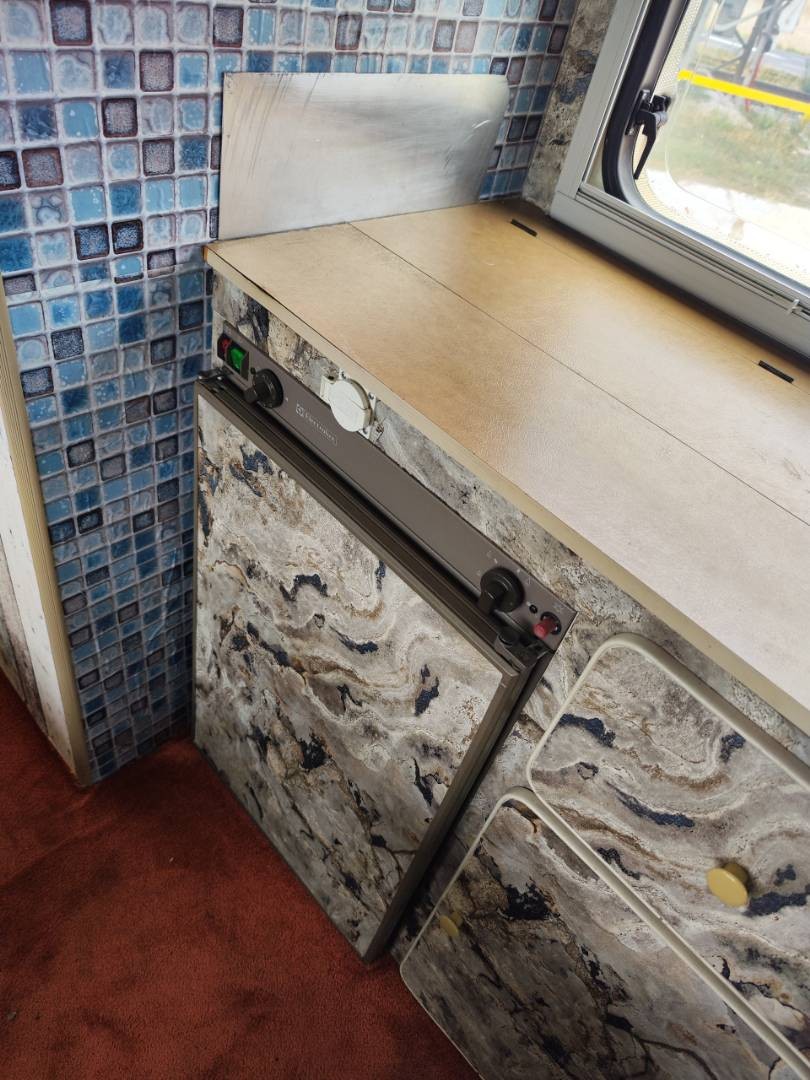 Ford Transit camp 2,5/59 kW 5 miest – foto 27