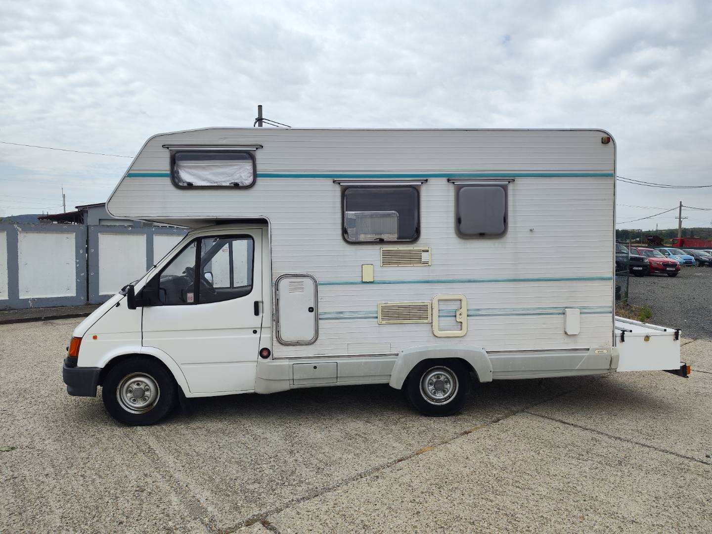 Ford Transit camp 2,5/59 kW 5 miest – foto 5
