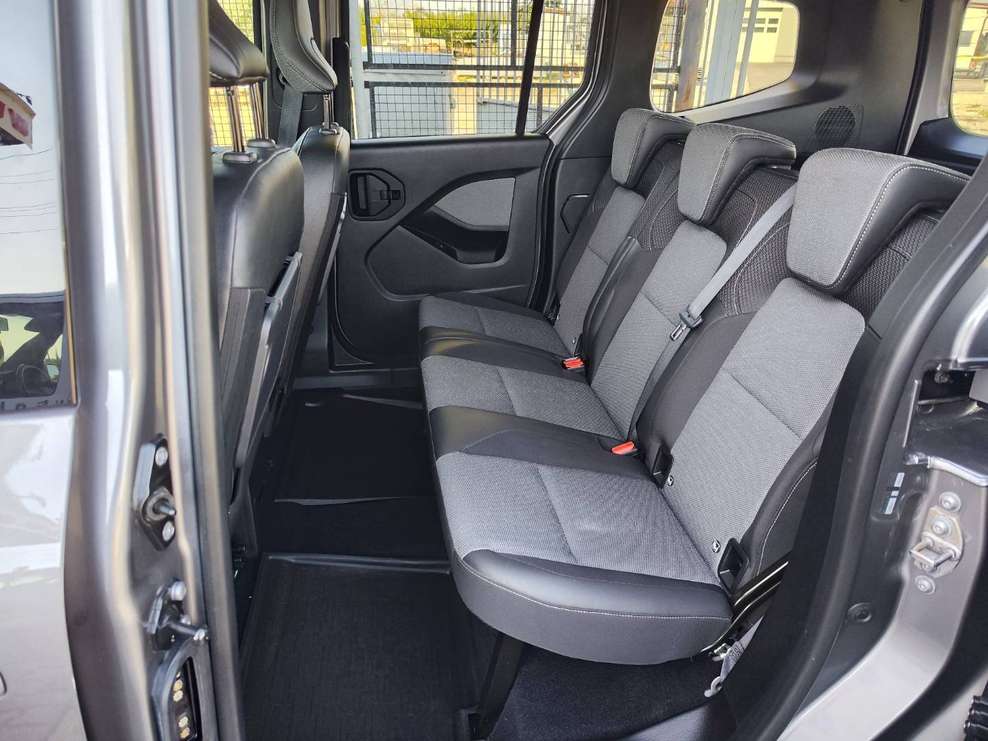 Renault Kangoo 1.3 TCe 130 Equilibre – foto 15
