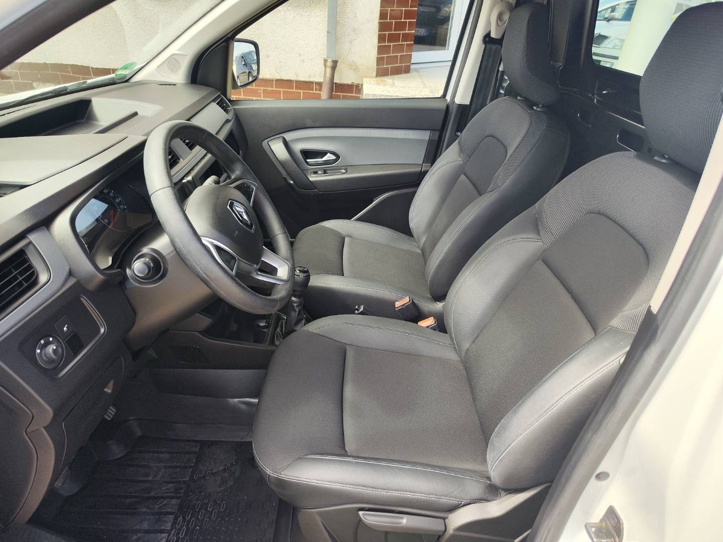 Renault Express 1.3 TCe 100 Extra – foto 13