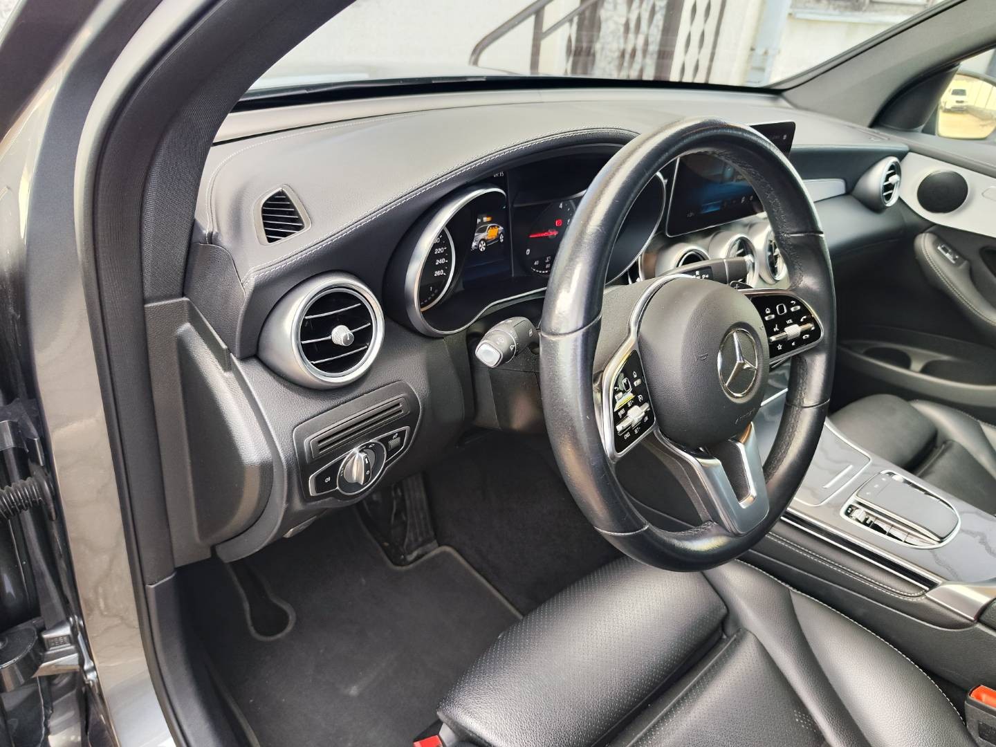 Mercedes-Benz GLC Kupé 200 d, A/T, 120 kW, A9, 5d (2019 - 2022) – foto 21