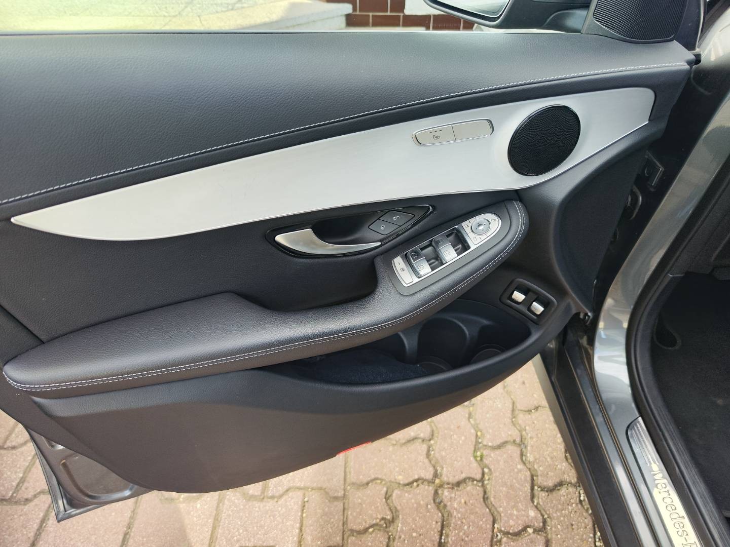 Mercedes-Benz GLC Kupé 200 d, A/T, 120 kW, A9, 5d (2019 - 2022) – foto 27