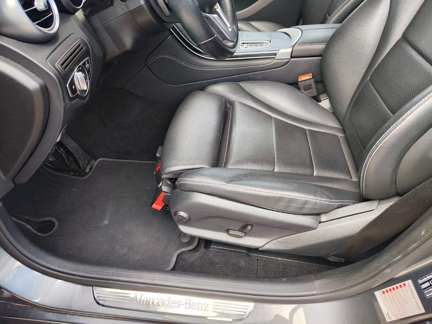 Mercedes-Benz GLC Kupé 200 d, A/T, 120 kW, A9, 5d (2019 - 2022) – foto 28