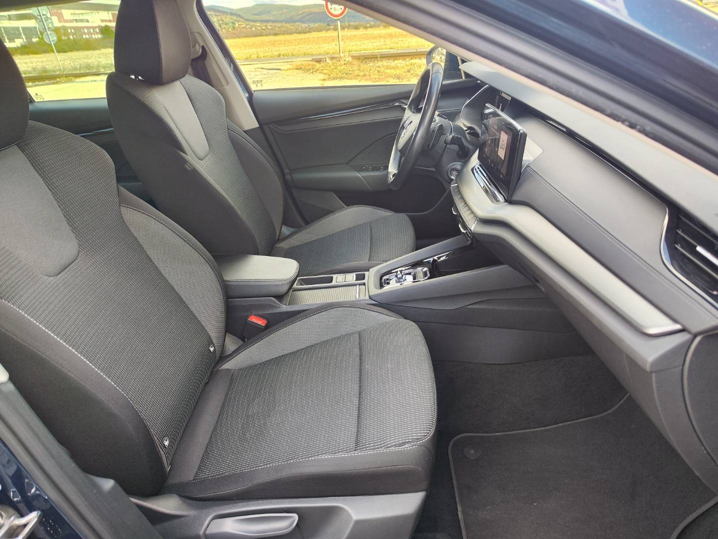 Škoda Octavia Combi 2.0 TDI SCR Ambition DSG – foto 13