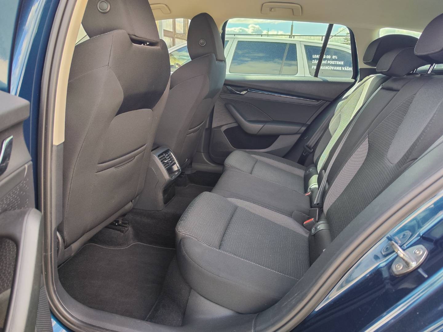 Škoda Octavia Combi 2.0 TDI SCR Ambition DSG – foto 14
