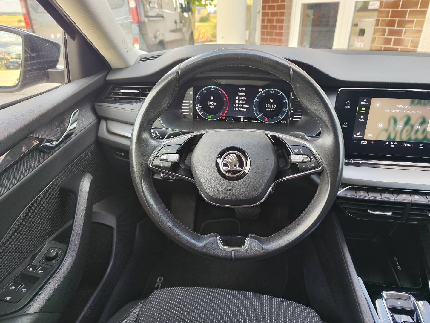 Škoda Octavia Combi 2.0 TDI SCR Ambition DSG – foto 19