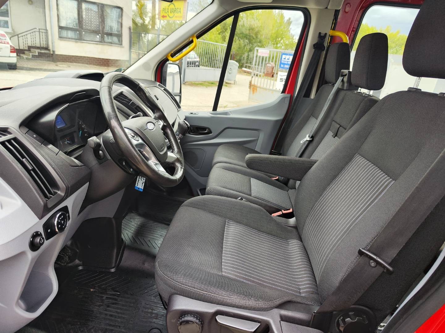 Ford Transit Bus ZŤP špeciál 2.0/77 kW – foto 11