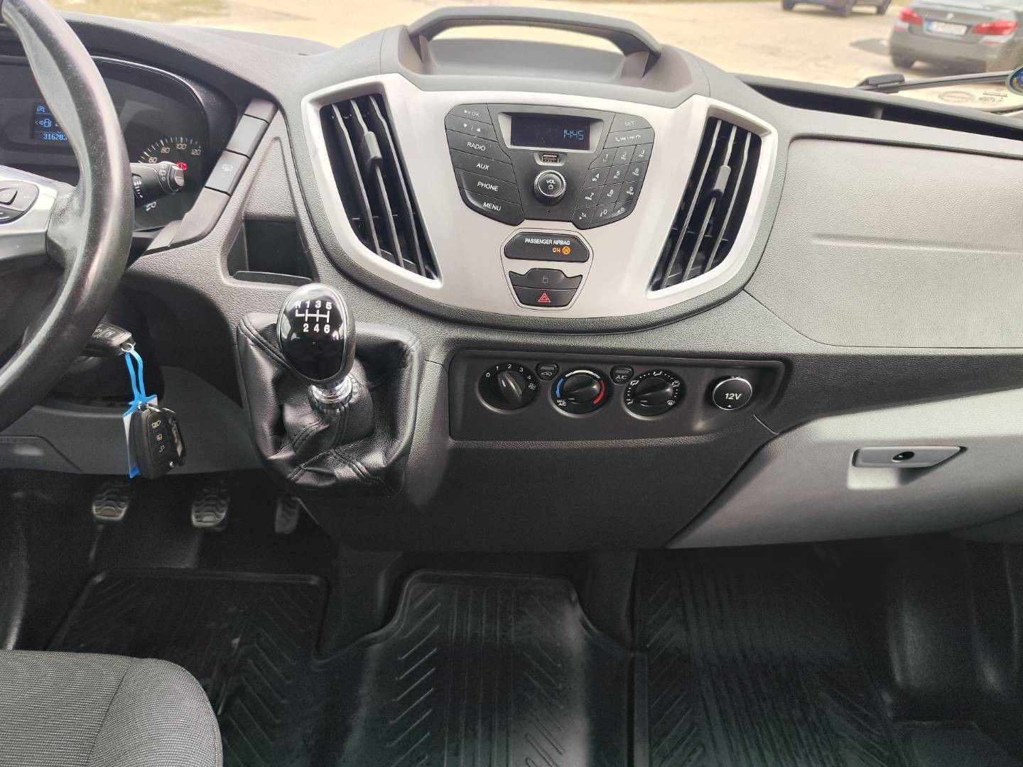 Ford Transit Bus ZŤP špeciál 2.0/77 kW – foto 19
