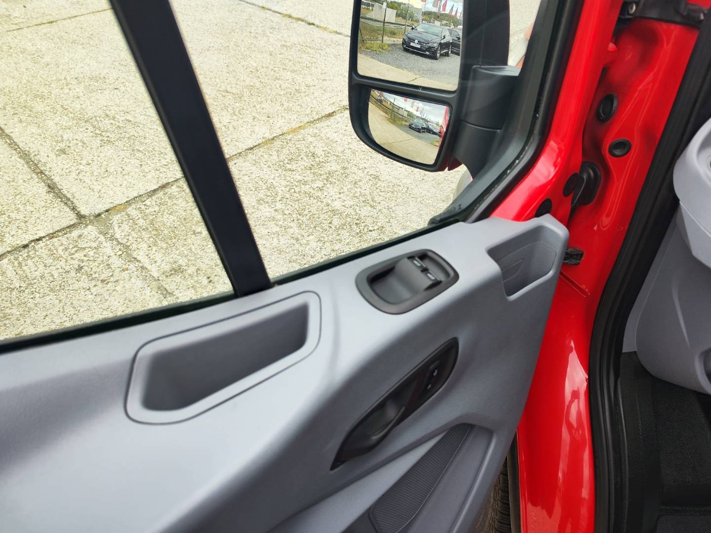 Ford Transit Bus ZŤP špeciál 2.0/77 kW – foto 21