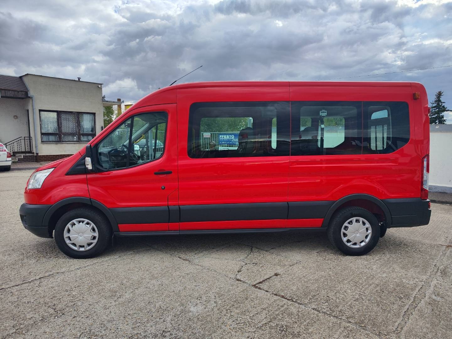 Ford Transit Bus ZŤP špeciál 2.0/77 kW – foto 6