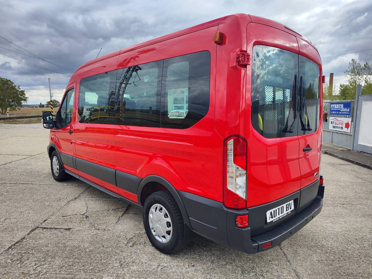 Ford Transit Bus ZŤP špeciál 2.0/77 kW – foto 7