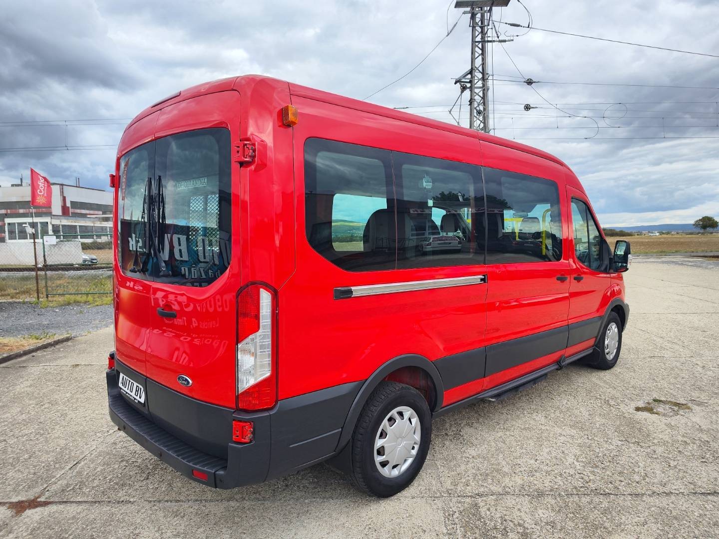 Ford Transit Bus ZŤP špeciál 2.0/77 kW – foto 9